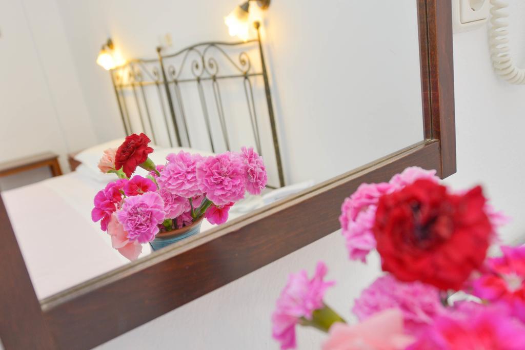 Artemonas Artemon Hotel מראה חיצוני תמונה