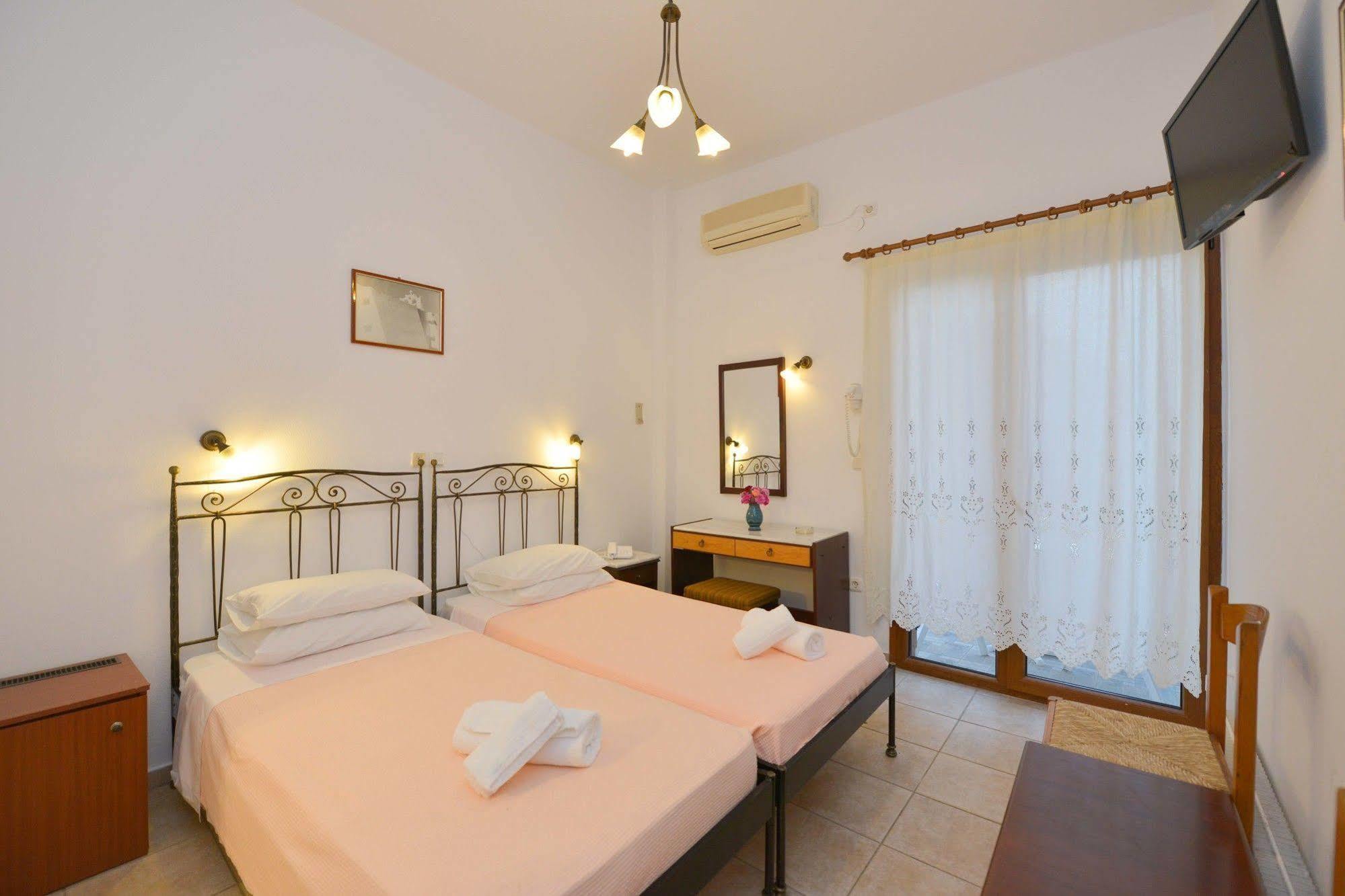 Artemonas Artemon Hotel מראה חיצוני תמונה